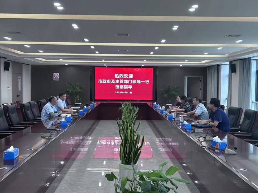 市政府及建工局領導蒞臨公司 市政府及建工局領導蒞臨公司